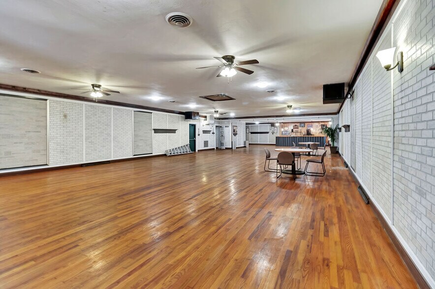 More Photos Of 315 2nd St, Morrow Lodge Meeting Hall For Sale