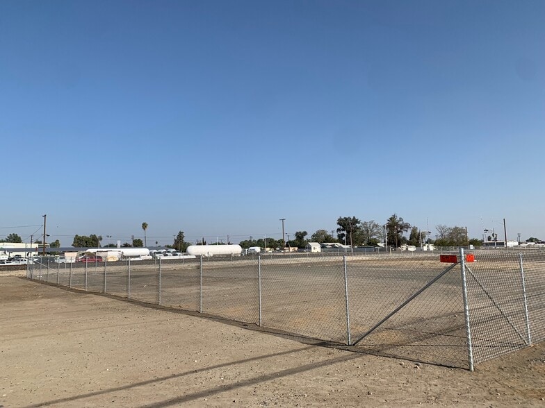 More Photos Of 104 Glenwood St, Delano Land For Lease