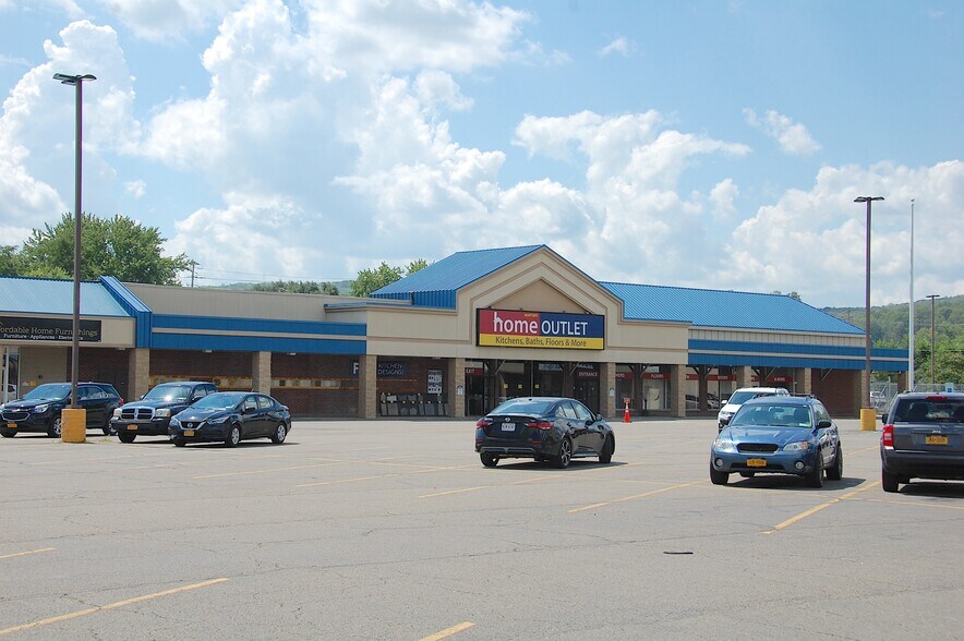 More Photos Of 1020 Center St, Horseheads Freestanding For Sale