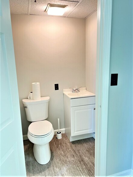 More Photos Of 330 Boston Rd, Billerica Medical For Sale