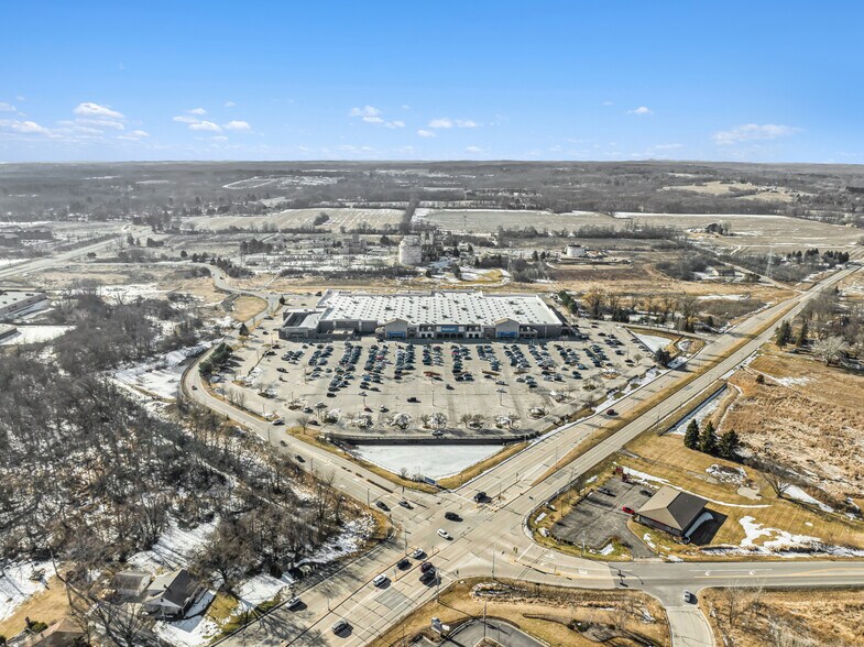 More Photos Of W190N9855 Appleton Ave, Germantown Freestanding For Sale