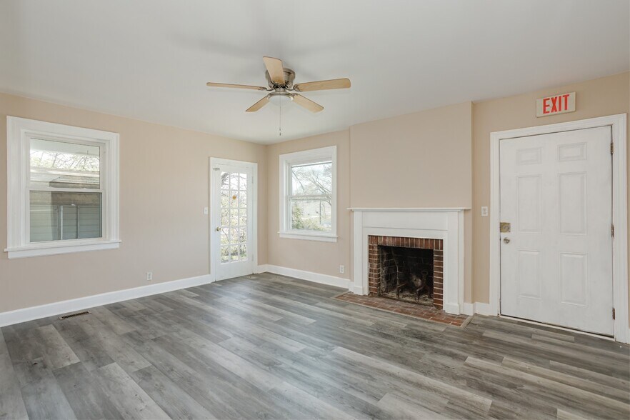 More Photos Of 2817 Dickerson Pike, Nashville Freestanding For Lease