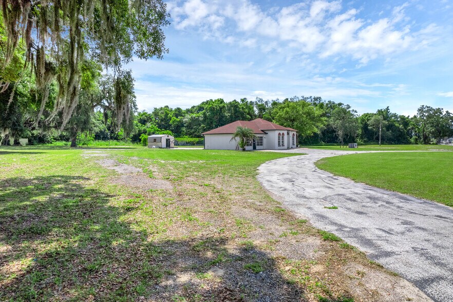 More Photos Of 334 E Myers Blvd, Mascotte Office For Sale