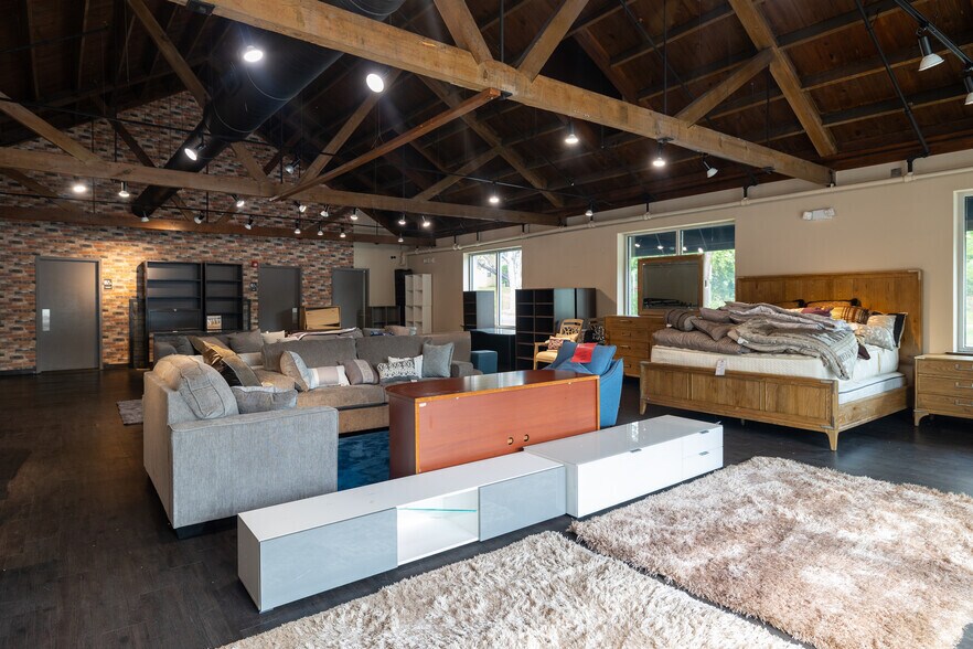 More Photos Of 481 US Highway 22, North Plainfield Freestanding For Sale