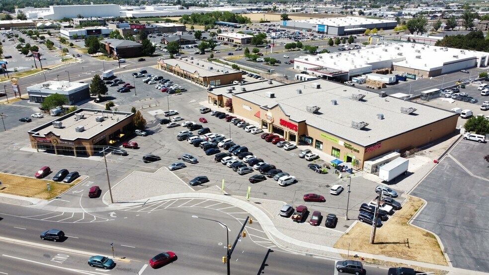 Primary Photo Of 957 N Main St, Layton Unknown For Lease