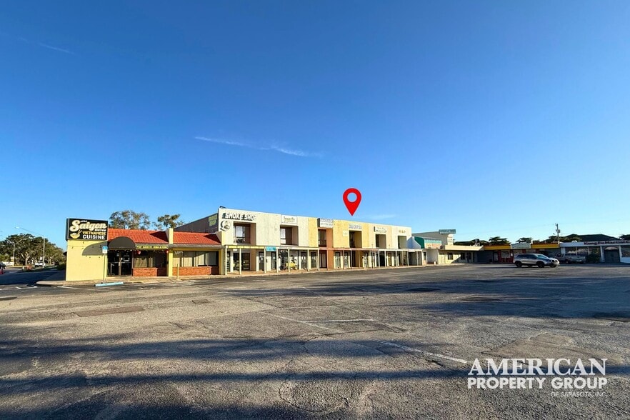 More Photos Of 3627 Webber St, Sarasota Storefront Retail Office For Sale