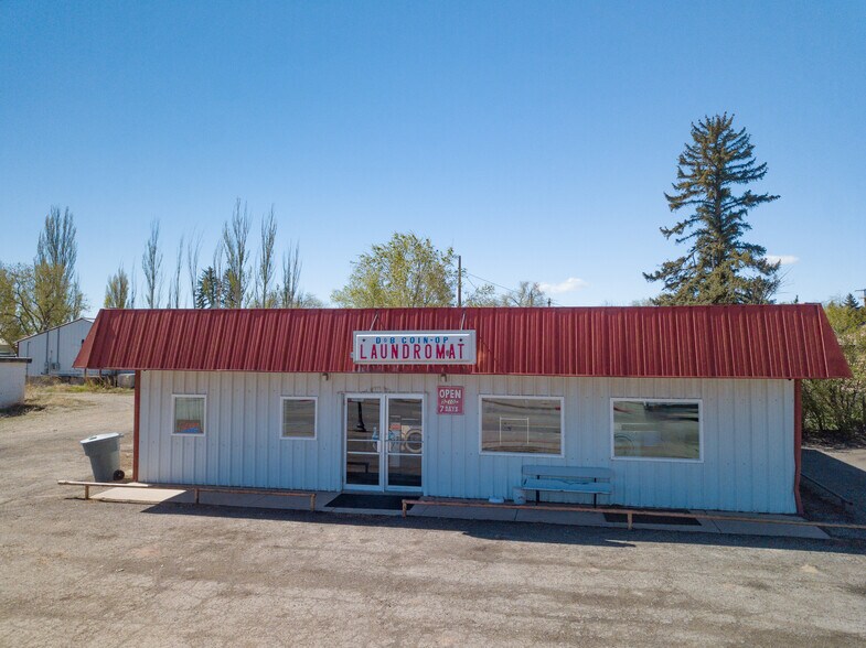 Primary Photo Of 232 Center St, Monticello Specialty For Sale