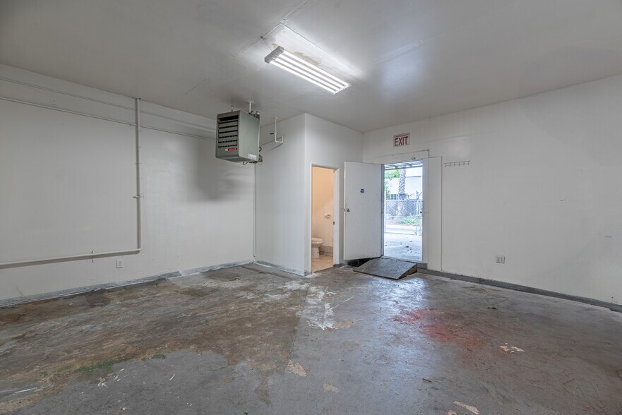 More Photos Of 1701-1709 E Artesia Blvd, Long Beach Storefront For Lease