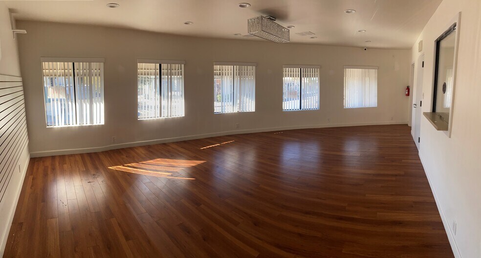 More Photos Of 4500-4508 Forman St, Toluca Lake Office For Lease