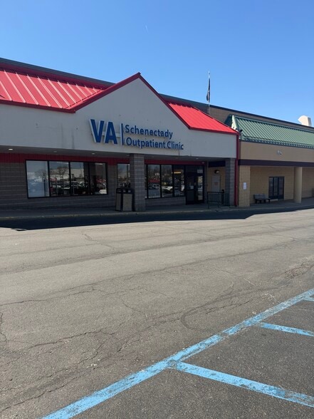 More Photos Of 1400-1450 Altamont Ave, Schenectady Storefront For Lease