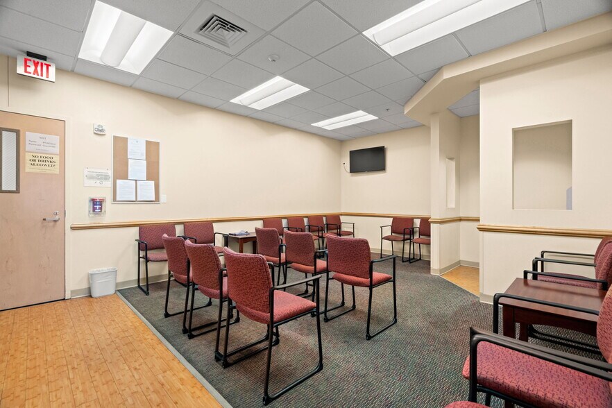 More Photos Of 625 6th Ave S, Saint Petersburg Medical For Sale