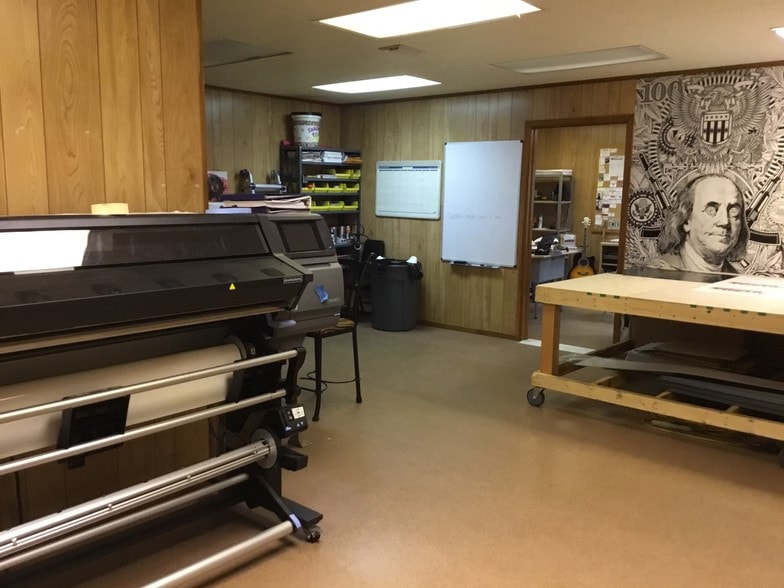 More Photos Of 1462 FM 2199, Marshall Warehouse For Sale