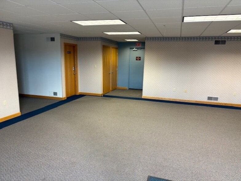 More Photos Of 145 N 15th St, Lewisburg Distribution For Lease