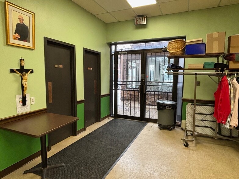 More Photos Of 760 Ellicott St, Buffalo Religious Facility For Sale