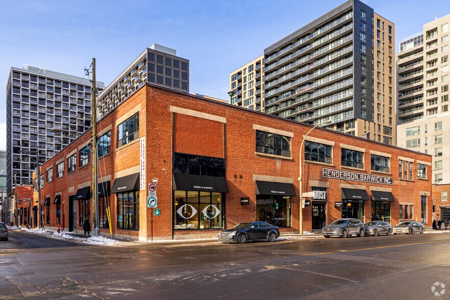 More Photos Of 170-180 Rue Peel, Montréal Storefront Retail Office For Lease