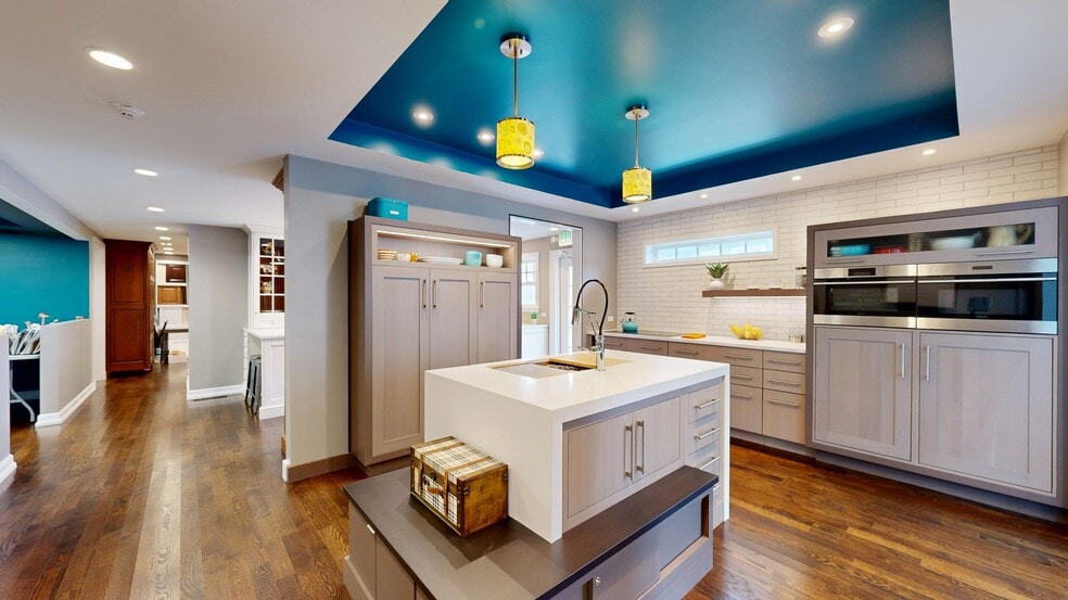 More Photos Of 487 Humphrey St, Swampscott Office For Sale