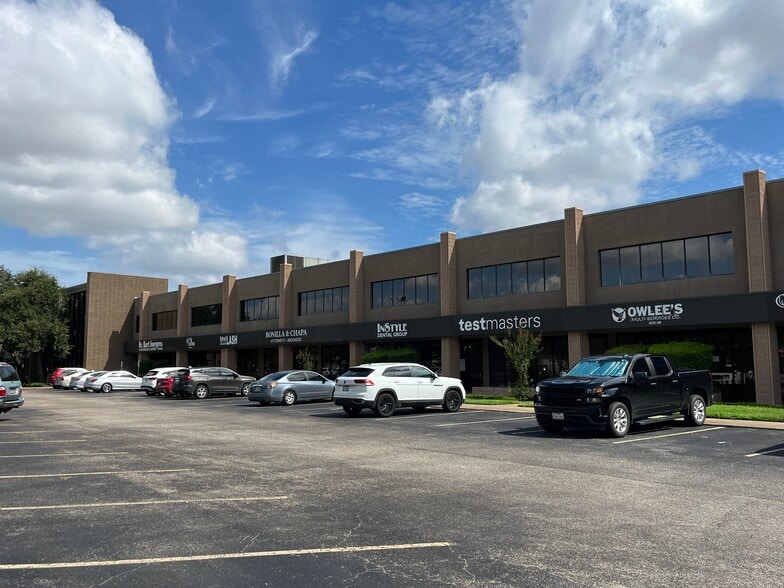 Primary Photo Of 2600 N Gessner Rd, Houston Medical For Lease