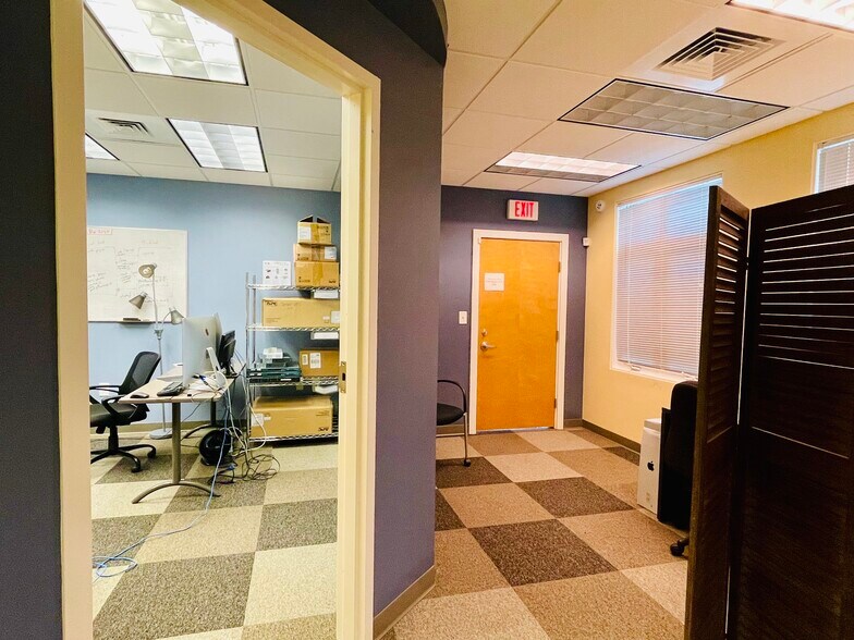 More Photos Of 5003 Southpark Dr, Durham Medical For Sale