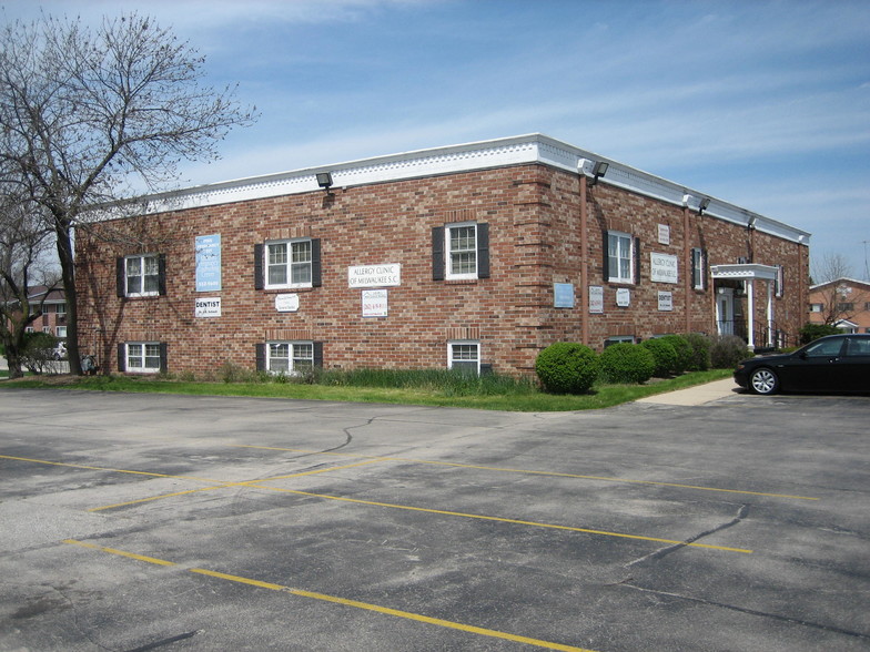 Primary Photo Of 3801 Monarch Dr, Racine Office For Lease