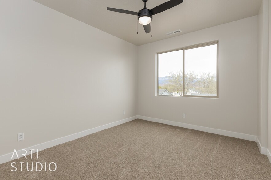 More Photos Of 1990 W 250 S, Hurricane Apartments For Sale