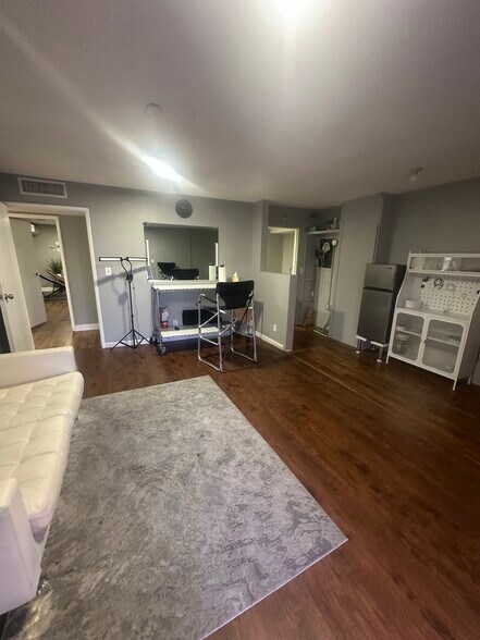 More Photos Of 2911-2943 Sammy Davis Jr Dr, Las Vegas General Retail For Lease