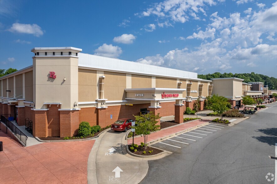 More Photos Of 300-612 Crosstown Dr, Peachtree City General Retail For Sale