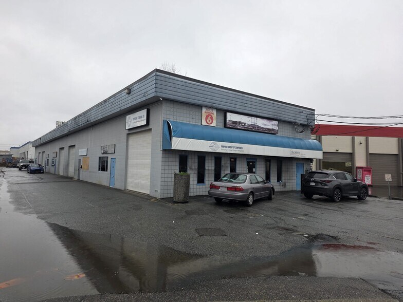 More Photos Of 20131-20133 Industrial Ave, Langley Warehouse For Lease