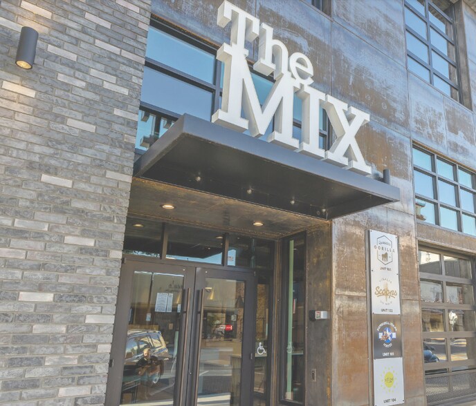 More Photos Of 215 W Main St, Visalia Restaurant For Lease