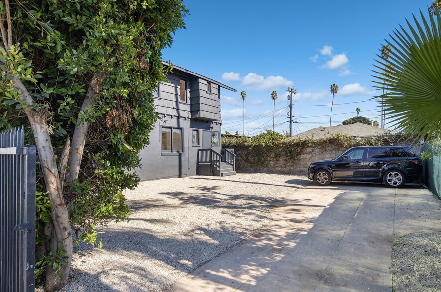 More Photos Of 4572 W Washington Blvd, Los Angeles Office For Sale