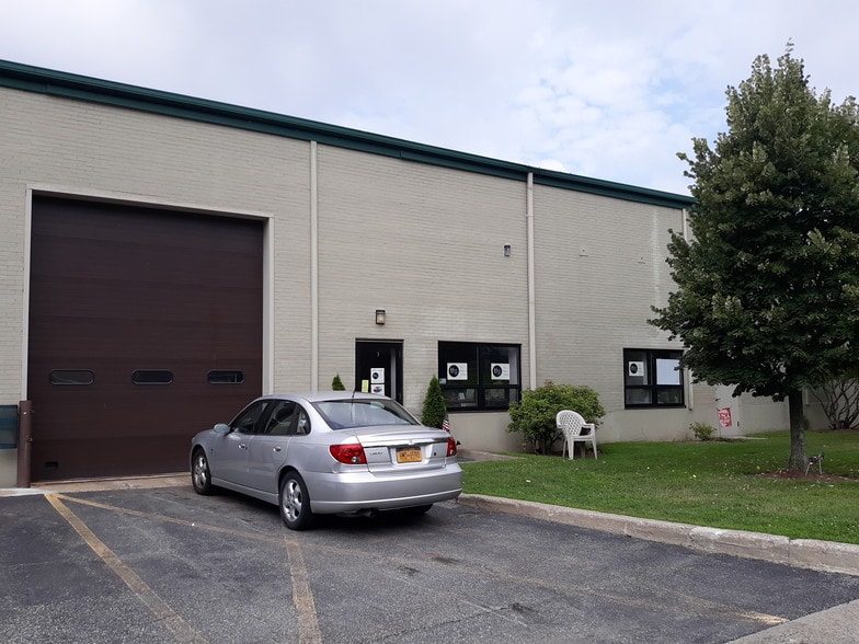 More Photos Of 1661 Front St, Yorktown Heights Light Distribution For Lease