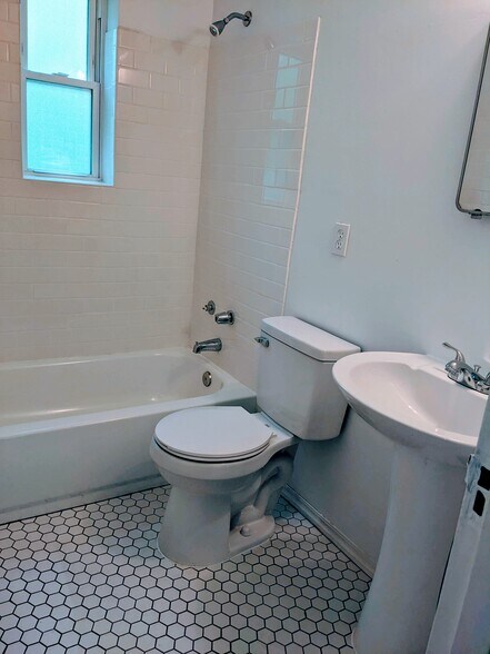 More Photos Of 5928 Belmont Ave, Cincinnati Apartments For Sale