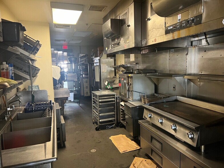 More Photos Of 1155 S Grand Ave, Los Angeles Apartments For Sale