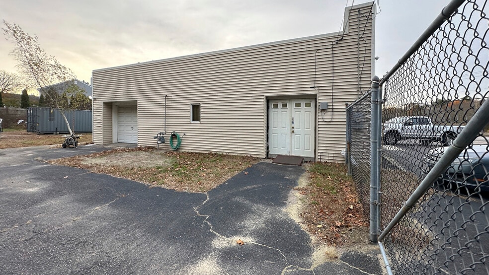 More Photos Of 2741 Cranberry Hwy, Wareham Warehouse For Sale