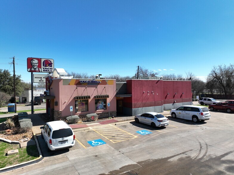 2802 E Ledbetter Dr, Dallas, TX 75216 Fast Food For Sale