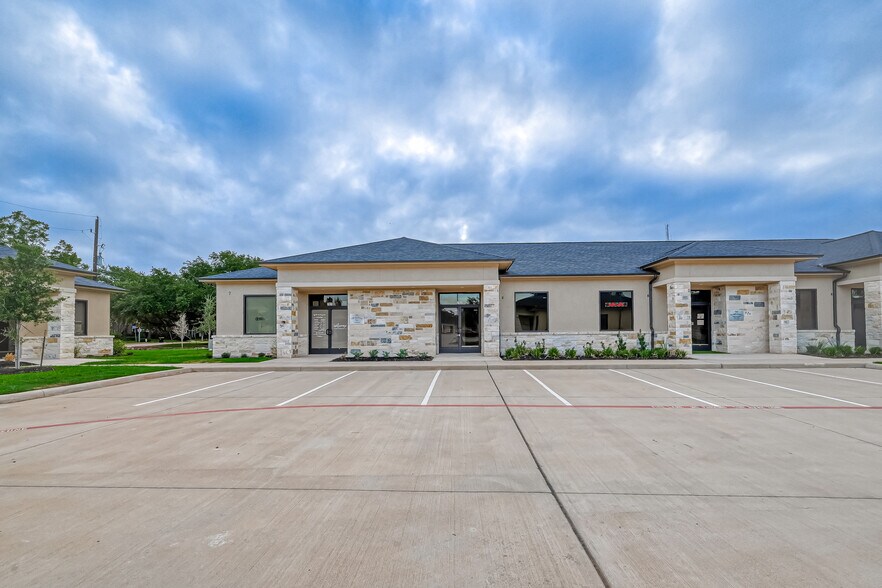 More Photos Of 4220 Cartwright Rd, Missouri City Medical For Lease