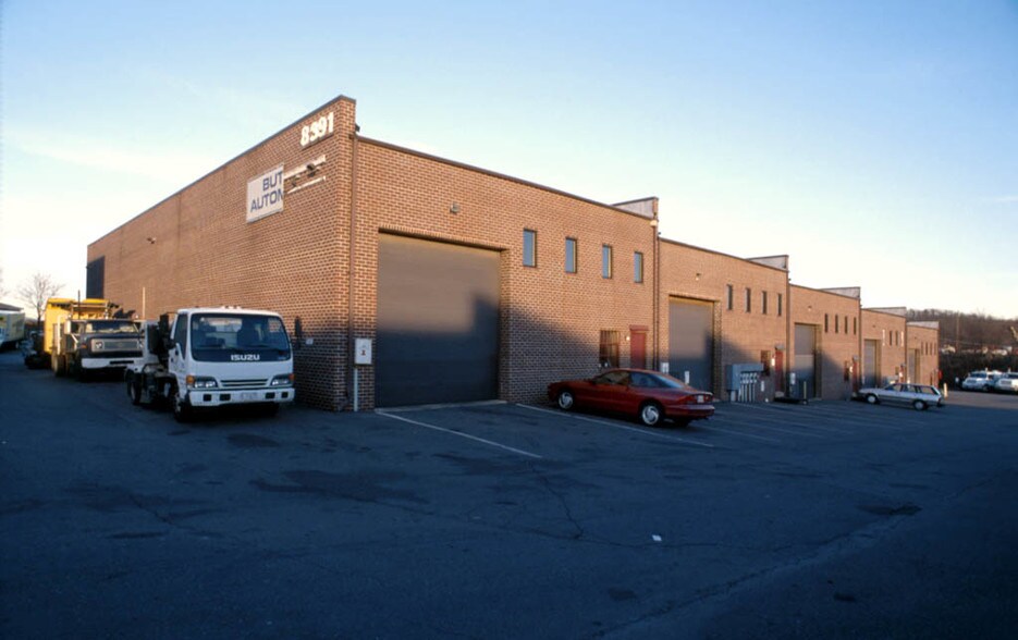 More Photos Of 8393 Euclid Ave, Manassas Park Warehouse For Lease