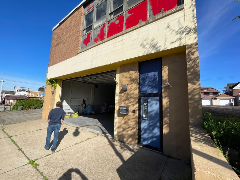 More Photos Of 7419 Washington Ave, Pittsburgh Office For Sale