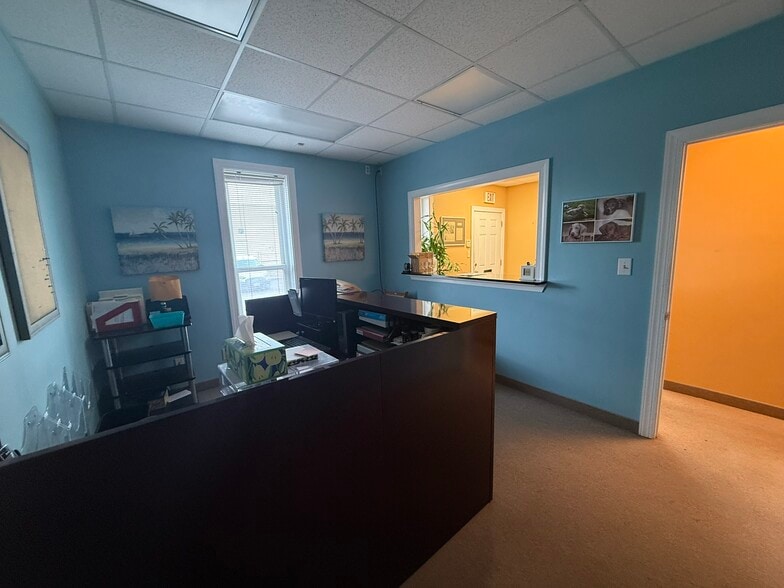 More Photos Of 5305 Cleveland St, Virginia Beach Unknown For Lease