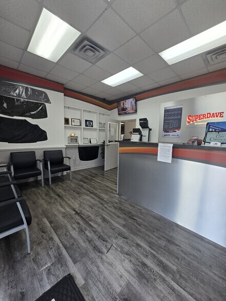More Photos Of 897 N Monroe St, Tallahassee Auto Repair For Sale