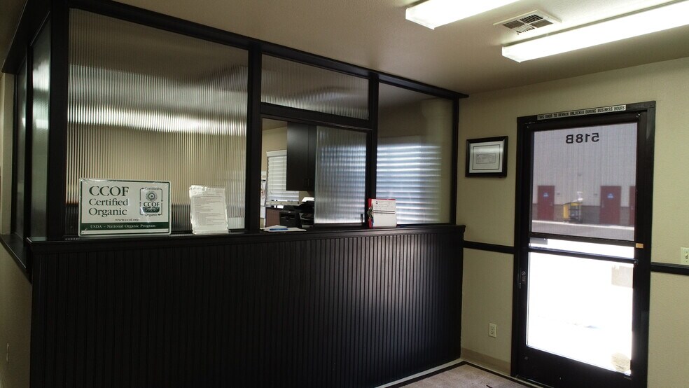 More Photos Of 506-530 El Roya Ave, Modesto Warehouse For Lease