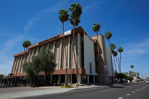 More Photos Of 5050 N 19th Ave, Phoenix Schools For Lease