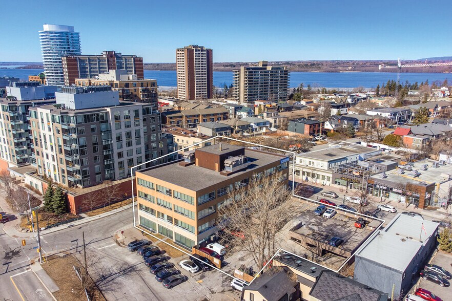 More Photos Of 411 Roosevelt Ave, Ottawa Office For Lease