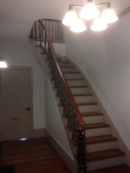 More Photos Of 83 Maple St, Springfield Office For Lease