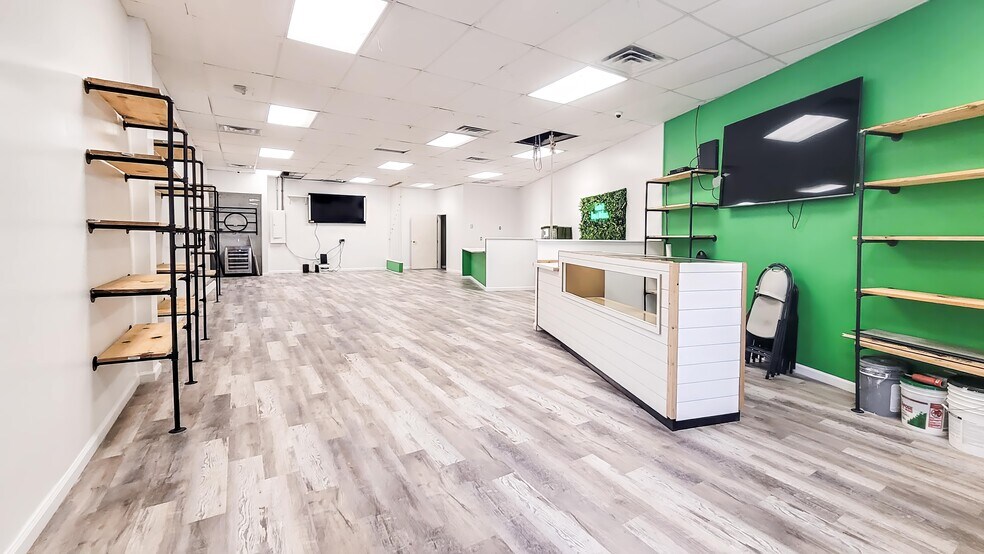 More Photos Of 5105 Reagan Dr, Charlotte Storefront Retail Office For Sale