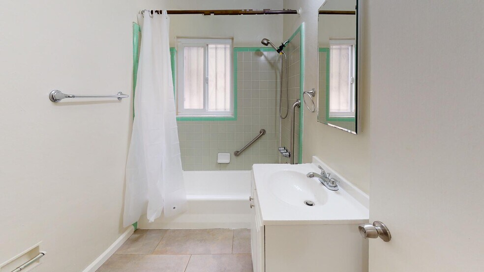 More Photos Of 3464 Champion St, Oakland Apartments For Sale