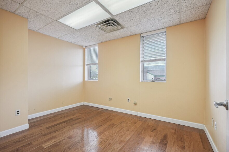 More Photos Of 200 South St, New Providence Medical For Sale