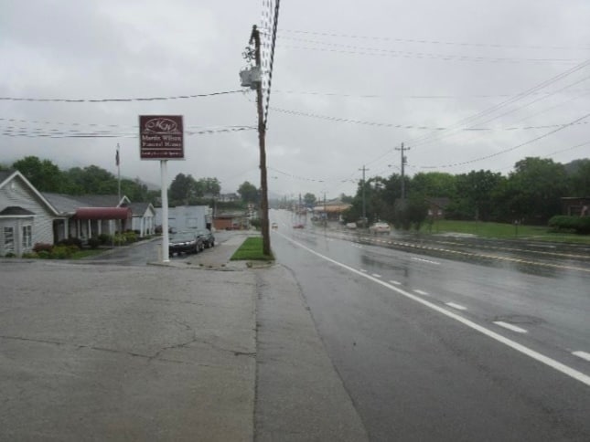 More Photos Of 700 W Central Ave, LaFollette Funeral Home For Sale