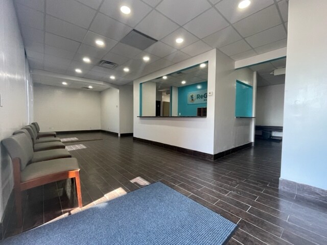 More Photos Of 2012-2040 Monroe St, Dearborn Medical For Lease