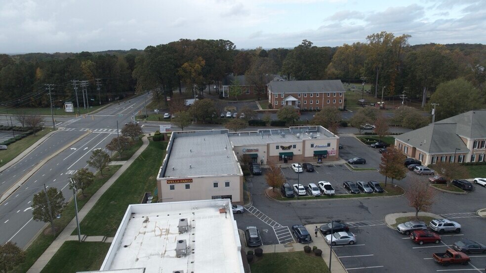 More Photos Of 10210 Couloak Dr, Charlotte Restaurant For Sale