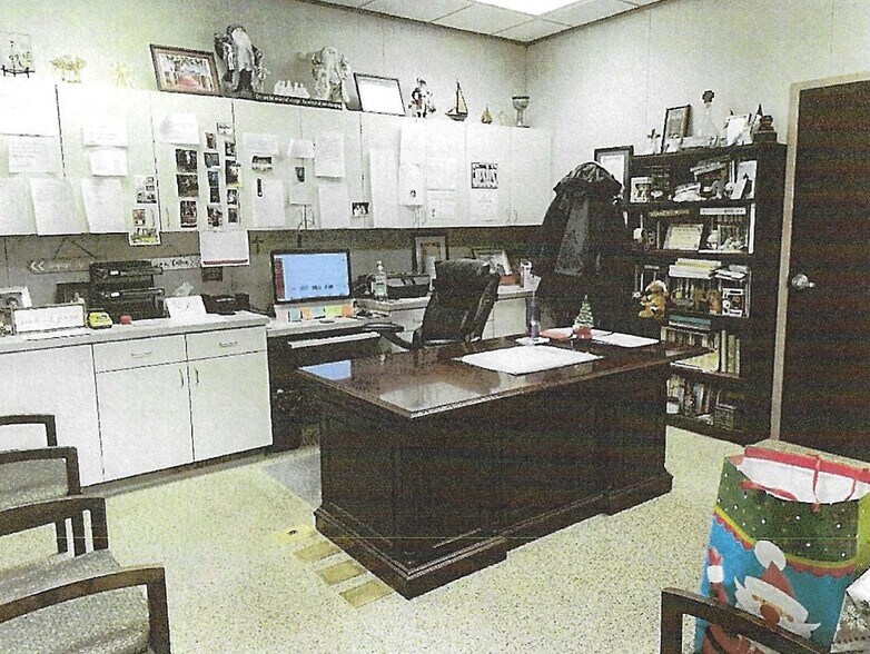 More Photos Of 903 Walnut St, Texarkana Specialty For Sale